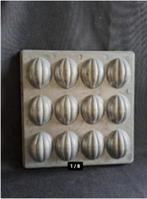 Vintage French Madeleine Tray. 12 cake 1/2 Shell Pattern 10, Antiek en Kunst, Ophalen of Verzenden