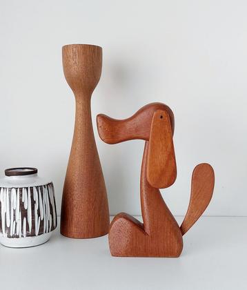 Vintage teak houten teckel  beschikbaar voor biedingen