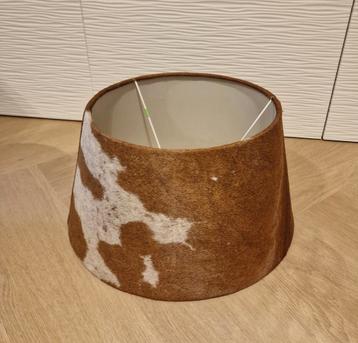 Mooie nieuwe grote lampenkap koeienhuid - bruin wit  beschikbaar voor biedingen