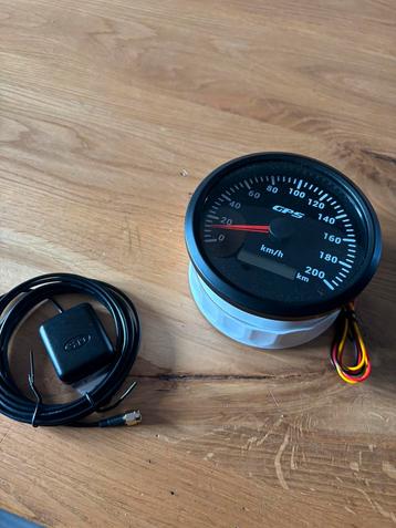 Te koop gps kilometerteller 110 mm beschikbaar voor biedingen