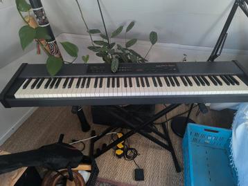 E-Piano Roland RD-150 beschikbaar voor biedingen