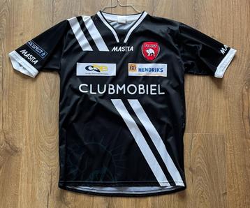Shirt FC Oss 2013-2014 home matchworn maat M Top Oss voetbal beschikbaar voor biedingen