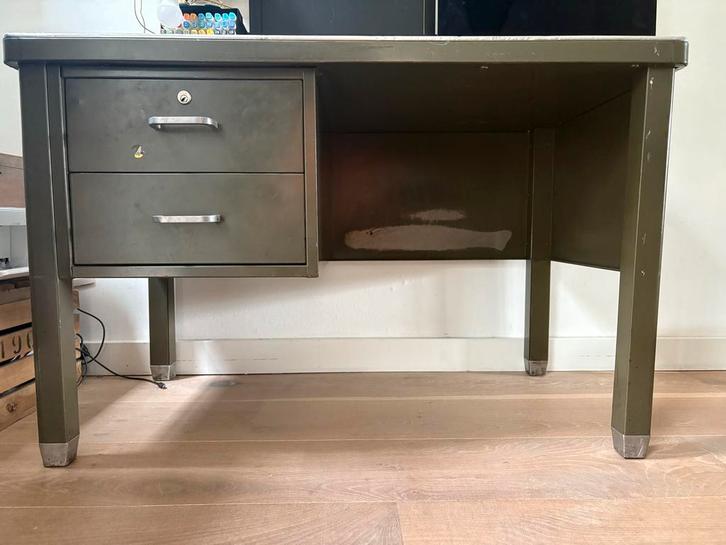 Vintage Metalen Bureau met 2 Lades, Huis en Inrichting, Bureaus, Gebruikt, Bureau, Ophalen