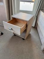 1 Lifetime Nachtkastje op Wieltjes - 40x42x59 cm, Ophalen, Gebruikt, Minder dan 45 cm, 55 tot 70 cm