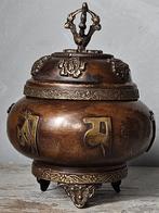 Tibetaanse anuletdoos / gebedsdoos, Ophalen of Verzenden, Koper