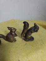 14472) 2 mooie messing eekhoorns   hoogste 5cm, Verzamelen, Beelden en Beeldjes, Ophalen of Verzenden, Zo goed als nieuw, Dier