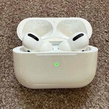 Apple AirPods Pro (1) beschikbaar voor biedingen
