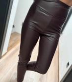 Bordeauxrode Strakke Leren legging maat M, Kleding | Dames, Legging, Maat 36/38 (S), Verzenden, Zwart