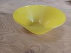 Geel plastic kunststof bakje gele kom kommetje schaaltje, Huis en Inrichting, Ophalen of Verzenden, Gebruikt, Overige materialen