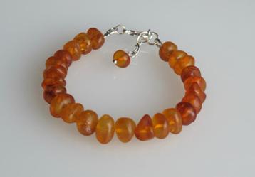 Schitterende armband met Barnsteen, verstelbaar beschikbaar voor biedingen