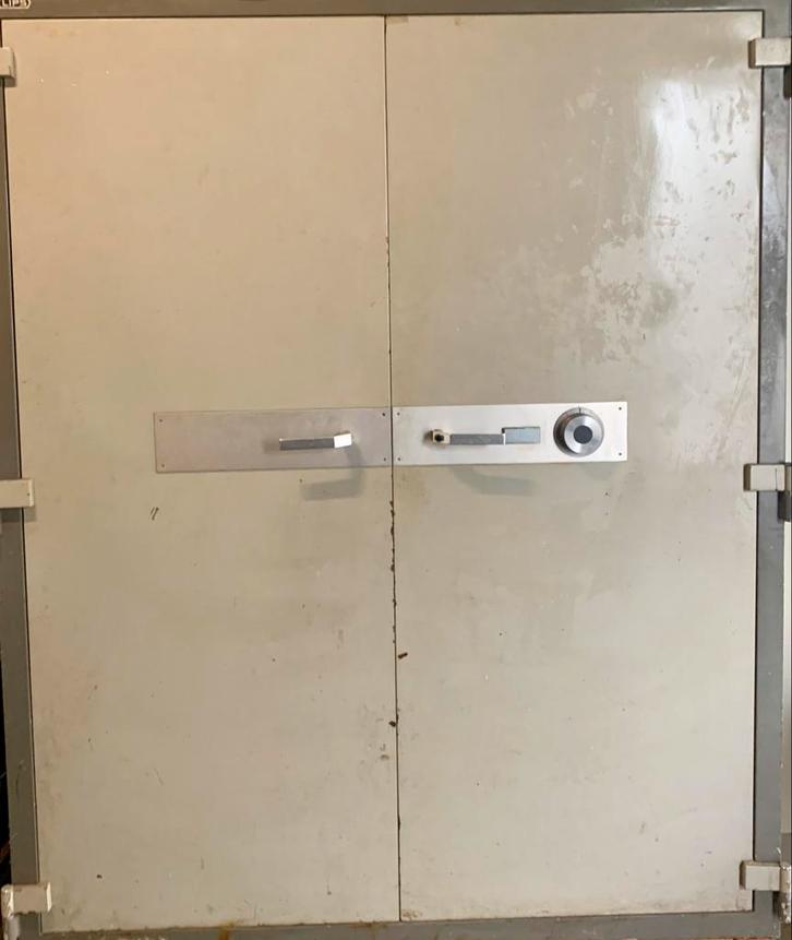 Grote Lips Kluis - Sleutelbediening, Huis en Inrichting, Brandblussers en Brandkasten, Gebruikt, Ophalen