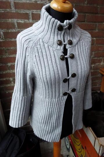 Beige Yessica vestje met aparte sluiting Maat M   beschikbaar voor biedingen