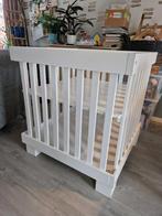 Gratis degelijke box van Bopita, Ophalen, Gebruikt, Vierkant, In hoogte verstelbaar