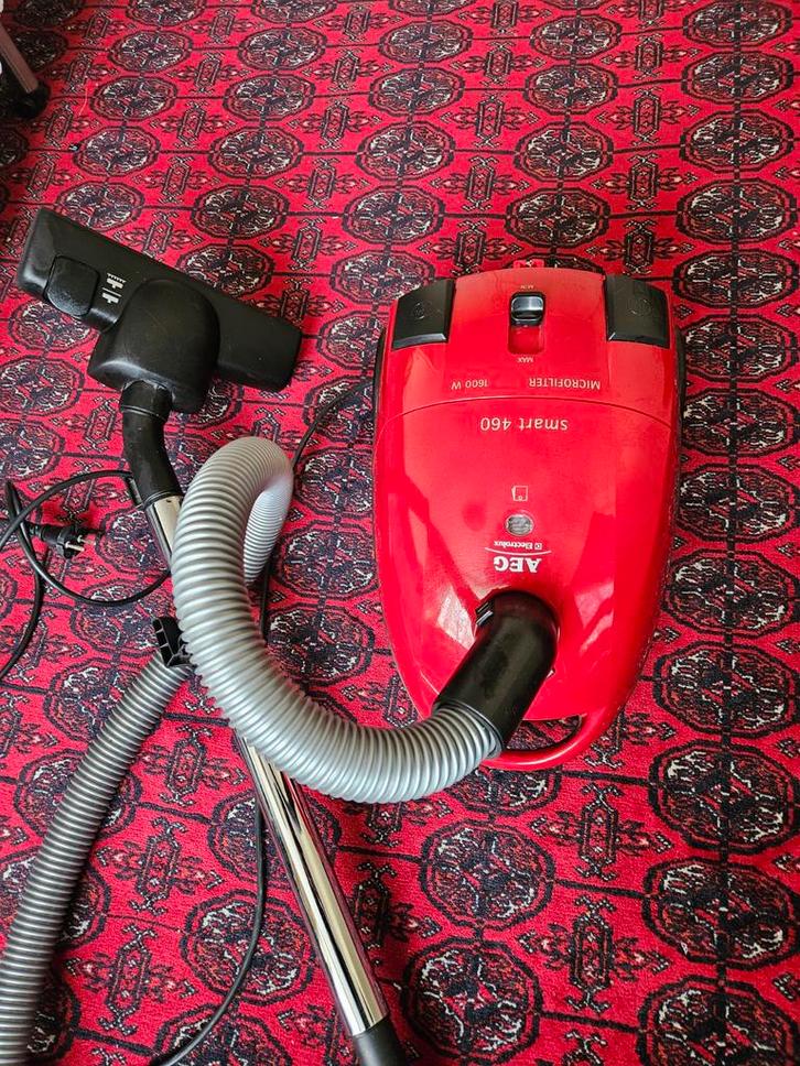 AEG Smart 460 Stofzuiger - Zo Goed Als Nieuw!, Witgoed en Apparatuur, Stofzuigers, Zo goed als nieuw, Stofzuiger, 1200 tot 1600 watt