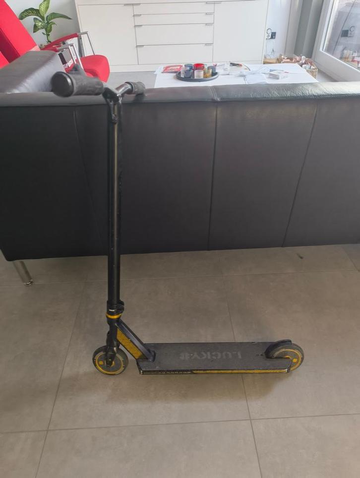 Mooie stunt step (Lucky prospect ), Fietsen en Brommers, Steps, Gebruikt, Gewone step, Ophalen