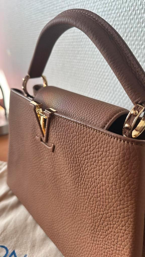 Capucines MM, Sieraden, Tassen en Uiterlijk, Tassen | Damestassen, Zo goed als nieuw, Handtas, Bruin, Ophalen of Verzenden