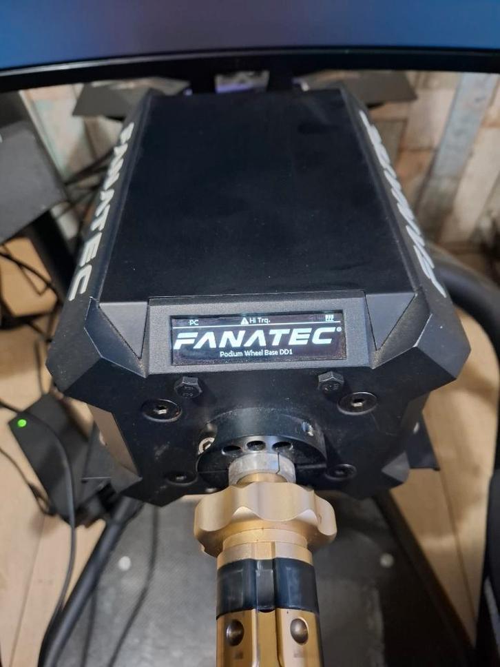 Fanatec DD1 met 3 sturen, Computers en Software, Joysticks, Zo goed als nieuw, Ophalen