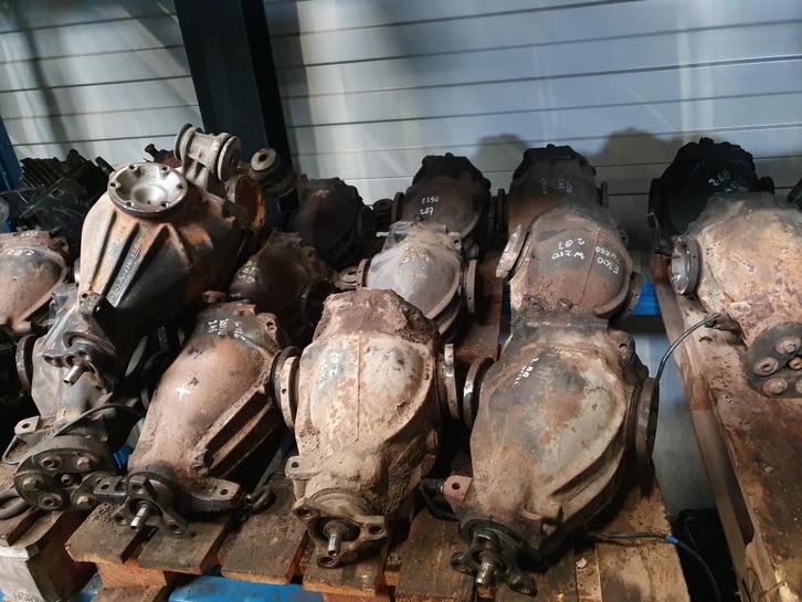 MB Differentieel w124 w201 w210 w202 3.07 3.27 3.67 3.92, Auto-onderdelen, Remmen en Aandrijving, Mercedes-Benz, Oldtimer onderdelen