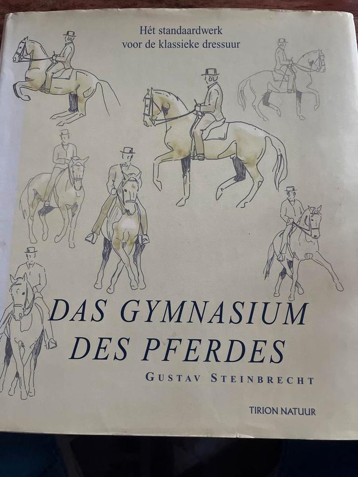 Gymnasium des Pferdes - Steinbrecht Nederlandstalig, Boeken, Sportboeken, Gelezen, Overige sporten, Ophalen of Verzenden