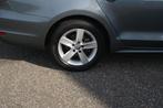 Volkswagen Jetta 1.2 TSI Comfortline | Org NL | Dealer onder, Voorwielaandrijving, Stof, Gebruikt, Zwart