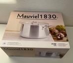 Mauviel 1830 kookpan met glazendeksel, 24cm en 5.7L, Kookpan of Snelkookpan, Nieuw, Ophalen of Verzenden, Rvs
