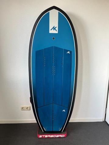 AK 2023 PHAZER V3  5'4" 78L - Reflex Carbon beschikbaar voor biedingen