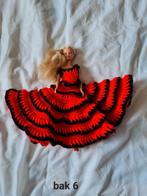 Barbiepop in Spaanse jurk - Handgemaakt, Ophalen of Verzenden, Gebruikt, Barbie