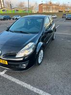 Renault Clio 1.4 16V 72KW 3-DRS E4 2006 Zwart NAP, Auto's, Renault, Voorwielaandrijving, Zwart, 4 cilinders, Leder en Stof