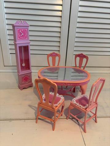 Barbie eetkamer vintage beschikbaar voor biedingen