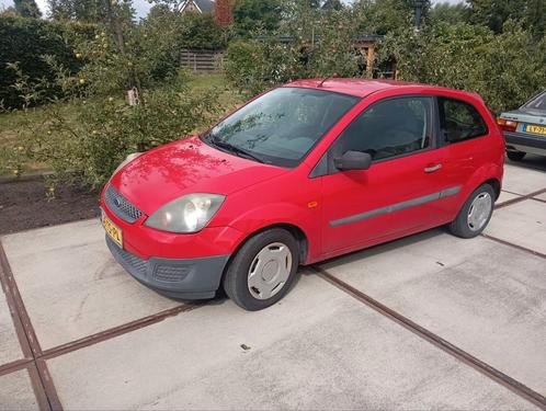Ford Fiësta 1.3 8V 3DR 2007 Rood, Auto's, Ford, Bedrijf, Fiësta, Benzine, C, Hatchback, Handgeschakeld, Origineel Nederlands, Rood