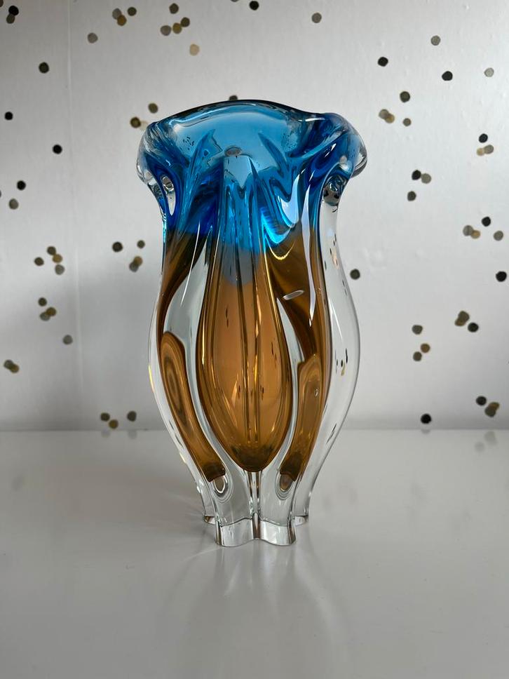 Blauw/Oranje Glazen Vaas - Josef Hospodka, Huis en Inrichting, Woonaccessoires | Vazen, Zo goed als nieuw, Blauw, 50 tot 75 cm