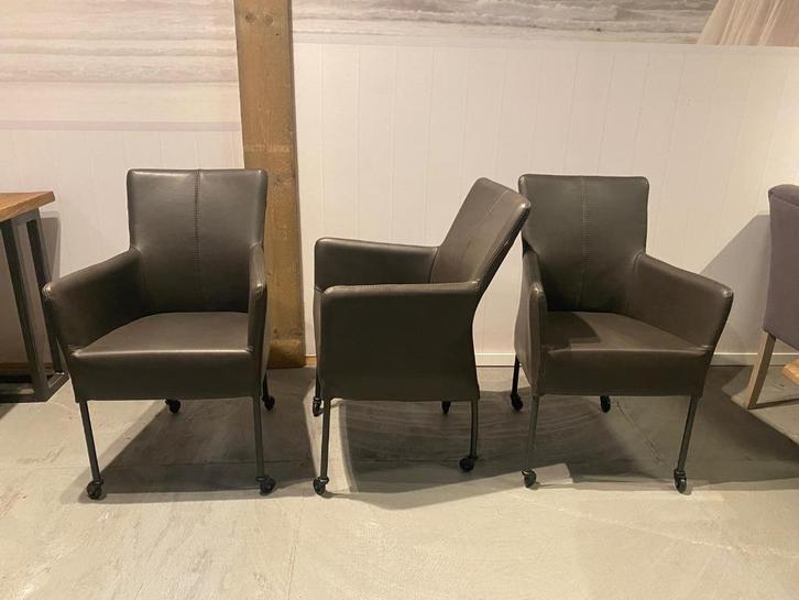 Set van 3 Suske stoelen Het Anker Bullet Coal nu €550,-, Huis en Inrichting, Stoelen, Nieuw, Drie, Leer, Overige kleuren, Ophalen