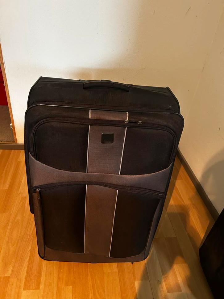 Titan Reiskoffer - Gebruikt, Sieraden, Tassen en Uiterlijk, Koffers, Gebruikt, Zacht kunststof, 70 cm of meer, 35 tot 45 cm, Uitschuifbare handgreep