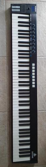 Devine VersaKey 88 USBMIDI Keyboard - Goede Staat, Muziek en Instrumenten, Keyboards, Overige merken, 88 toetsen, Ophalen of Verzenden