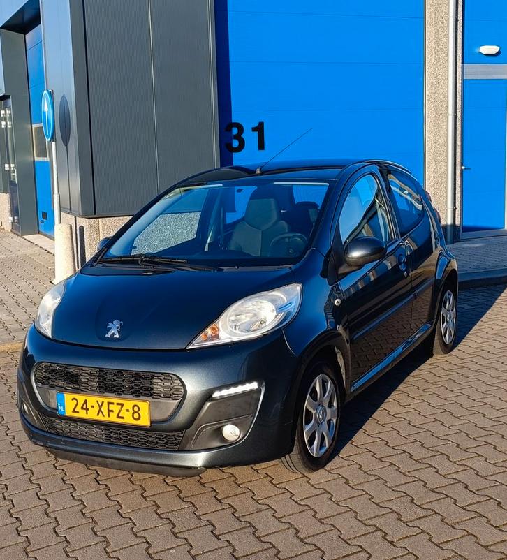 Peugeot 107 1.0 12V 5DR 2012 Grijs, Auto's, Peugeot, Particulier, ABS, Airconditioning, Centrale vergrendeling, Elektrische ramen