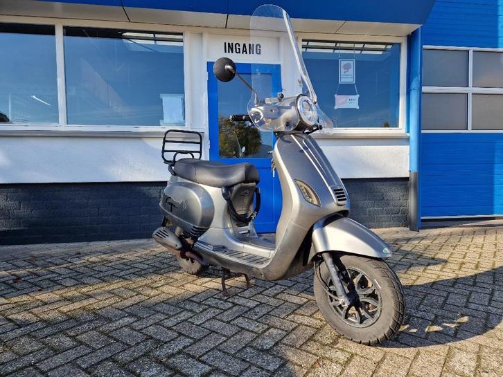 OPKNAP / HANDEL / EXPORT : Carpi snor scooter a-klasse 2020, Fietsen en Brommers, Scooters | Overige merken, Gebruikt, Maximaal 25 km/u