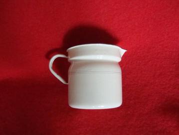 emaille melk/koopan beschikbaar voor biedingen