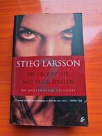 Stieg Larsson - De vrouw die met vuur speelde, Ophalen of Verzenden, Zo goed als nieuw, Stieg Larsson