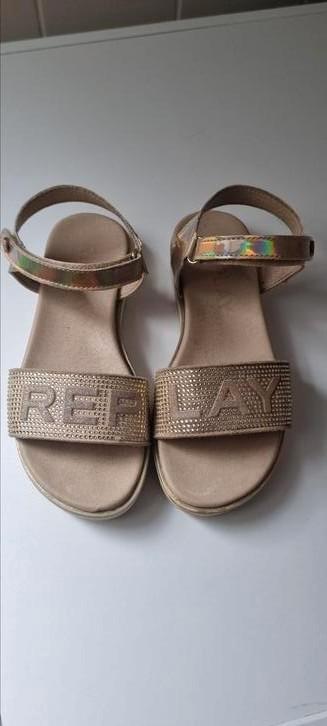 Replay sandalen maat  34 en havaianas slippers beschikbaar voor biedingen