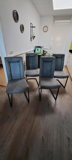 Vier grijze stoelen - Modern design, Ophalen, Gebruikt, Metaal, Vier