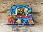 Party en co family editie nieuwe uitgave [s487], Hobby en Vrije tijd, Gezelschapsspellen | Bordspellen, Ophalen of Verzenden, Zo goed als nieuw