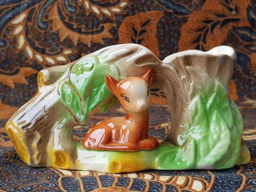 Mooi oud Engels Eastgate vaasje met hert en boom 15,2 cm., Antiek en Kunst, Antiek | Vazen, Ophalen of Verzenden