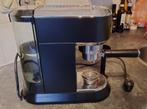 DeLonghi Koffiemachine zwart, Witgoed en Apparatuur, Koffiezetapparaten, Koffiemachine, Gemalen koffie, Zo goed als nieuw, Ophalen