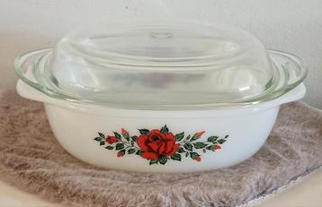 Schott & Gen Mainz - Ovenschaal - Rozen - 24,5cm beschikbaar voor biedingen