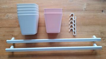 2x Ikea Sunnersta stang met 7 bakjes en 5 haakjes beschikbaar voor biedingen