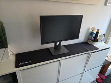 Dell monitor   beschikbaar voor biedingen