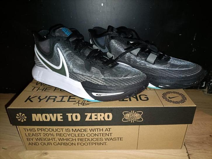 Nike Kyrie 8 Orca Unreleased schoenen maat 44, Kleding | Heren, Schoenen, Nieuw, Sportschoenen, Overige kleuren, Ophalen of Verzenden