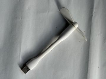Compacte USB Ventilator (Wit) beschikbaar voor biedingen