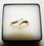 14 krt Sierlijke gouden ring met diamanten, Ophalen of Verzenden, Zo goed als nieuw, 17 tot 18, Met edelsteen