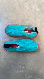 Blauw met roze waterschoenen maat 28/29, Gebruikt, Kind, Zeil- of Surfschoenen, Tribord (Decathlon)
